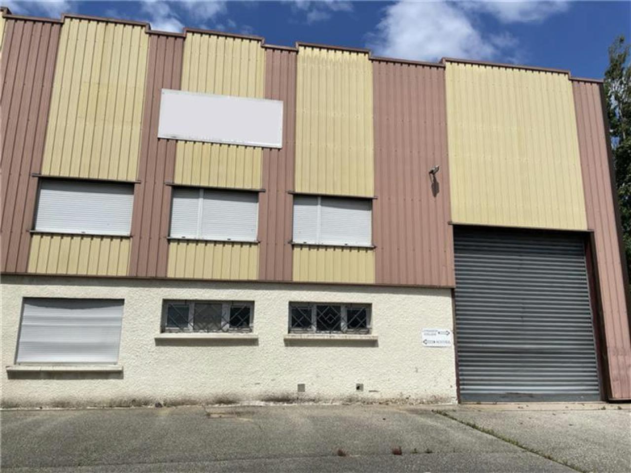 Local d'activité Chassieu 1350m² Location local d'activité Chassieu Rhône OLACT2533068 1
